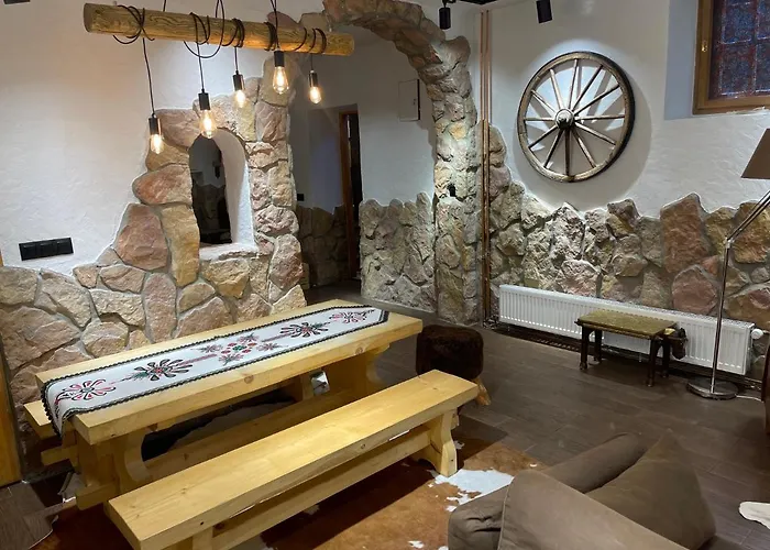 Prestige Z Sauna Zbojnicka Piwnica Krupowki זקופאנה